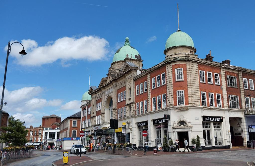 Revamp your work-life balance by choosing an office in Tunbridge Wells over London commuting